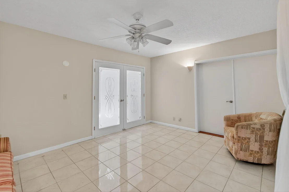 Photo of 2925 Riviera Drive