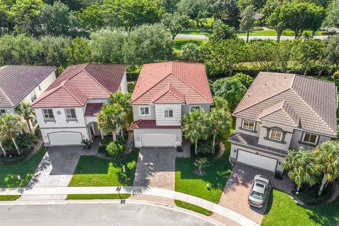 Photo of 1011 Grove Park Circle