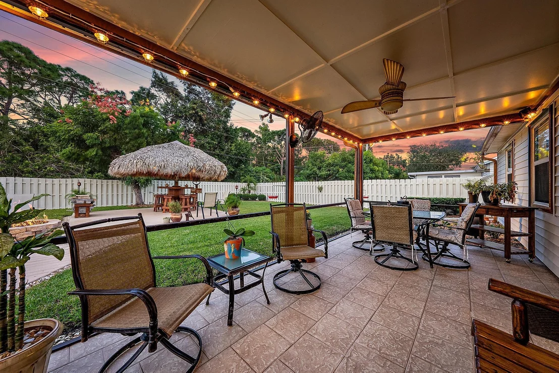 Photo of 3965 SE Jacaranda Street