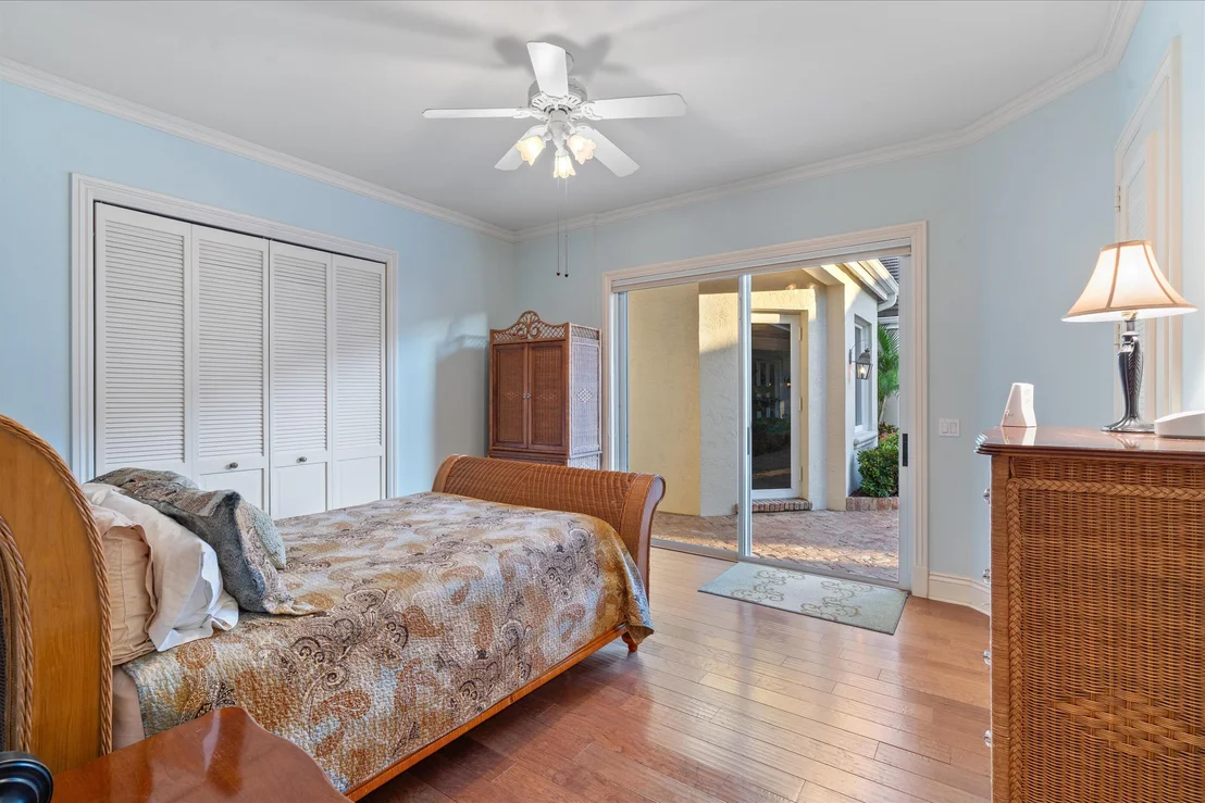 Photo of 602 Oak Harbour Drive