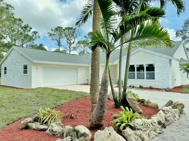 Photo of 5486 Avocado Boulevard
