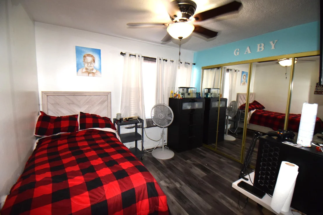 Photo of 4734 Lakeside Circle