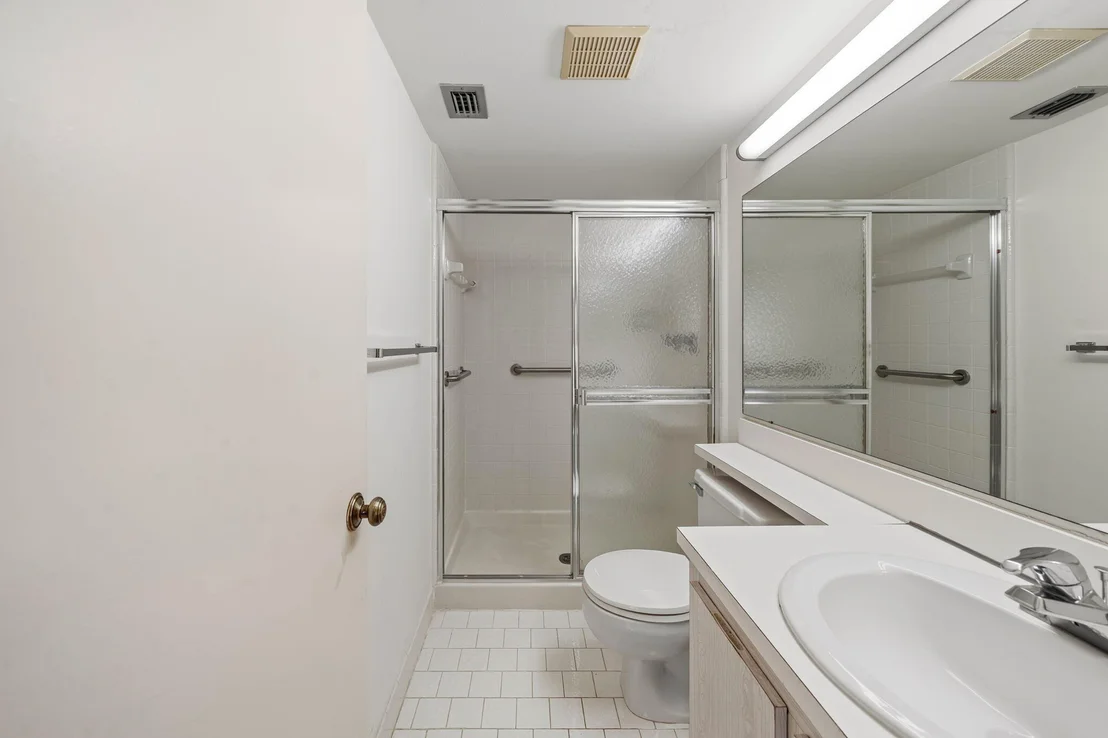 Photo of Unit B2 at 324 KNOTTY PINE Circle