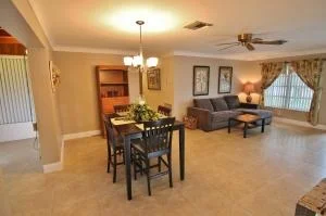 Photo of 1308 Crest Drive
