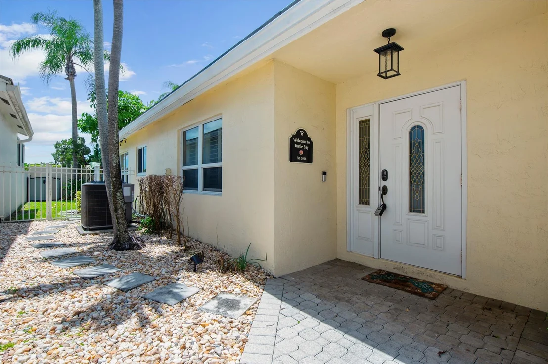 Photo of 7904 Travlers Tree Drive