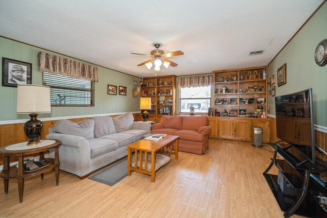 Photo of 6001 Palm Drive