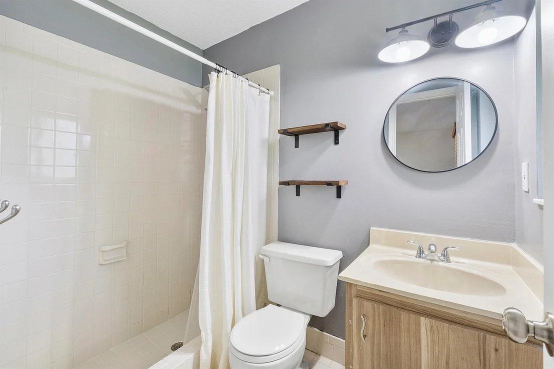 Photo of 2647 SE 27th Lane