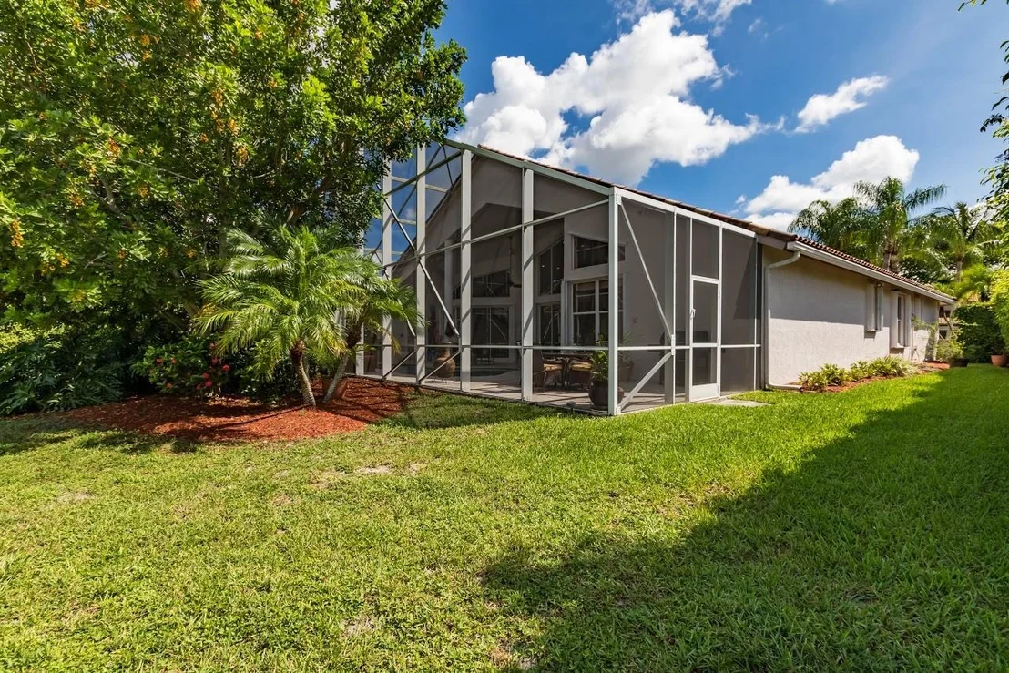 Photo of 8591 Rolling Hills Boulevard