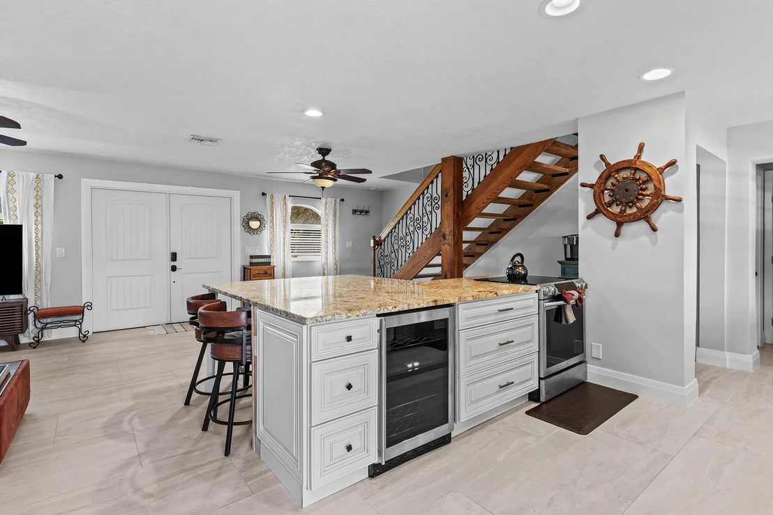 Photo of 968 Laurel Road
