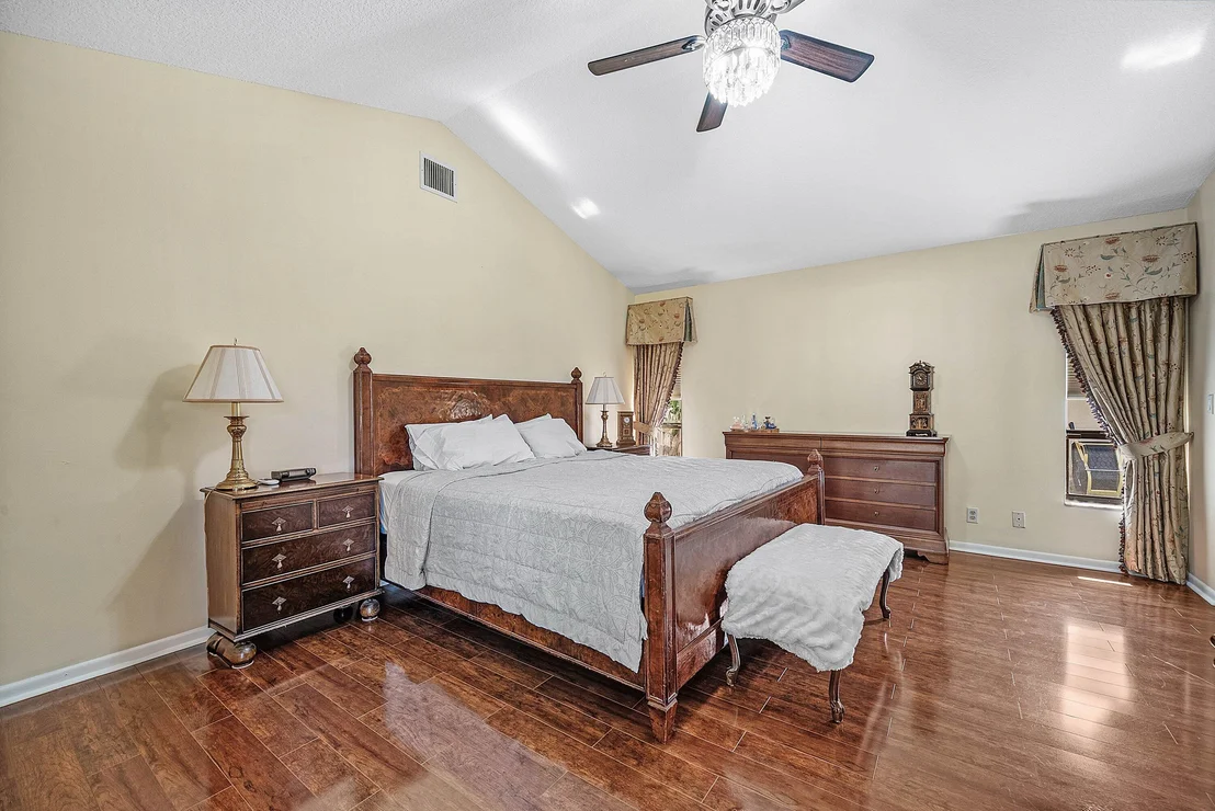 Photo of 9295 Sun Pointe Drive