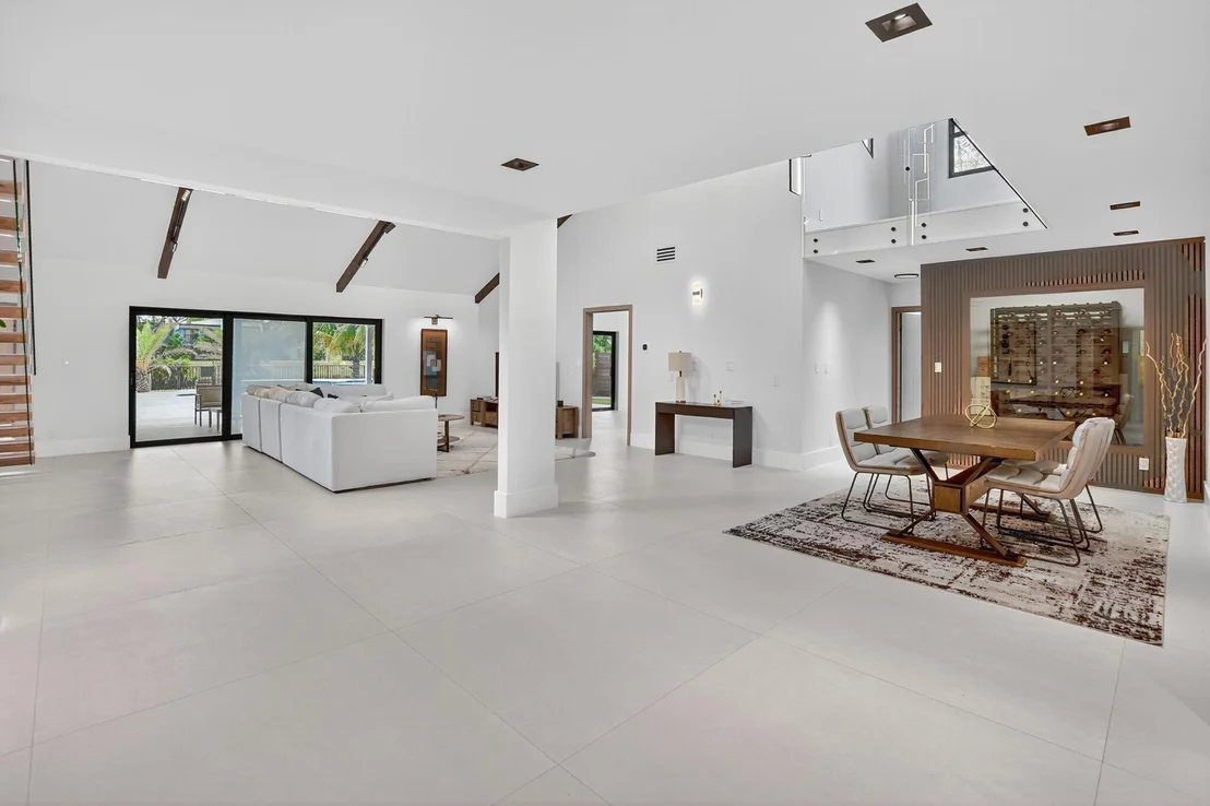 Photo of 43 Oregon Lane
