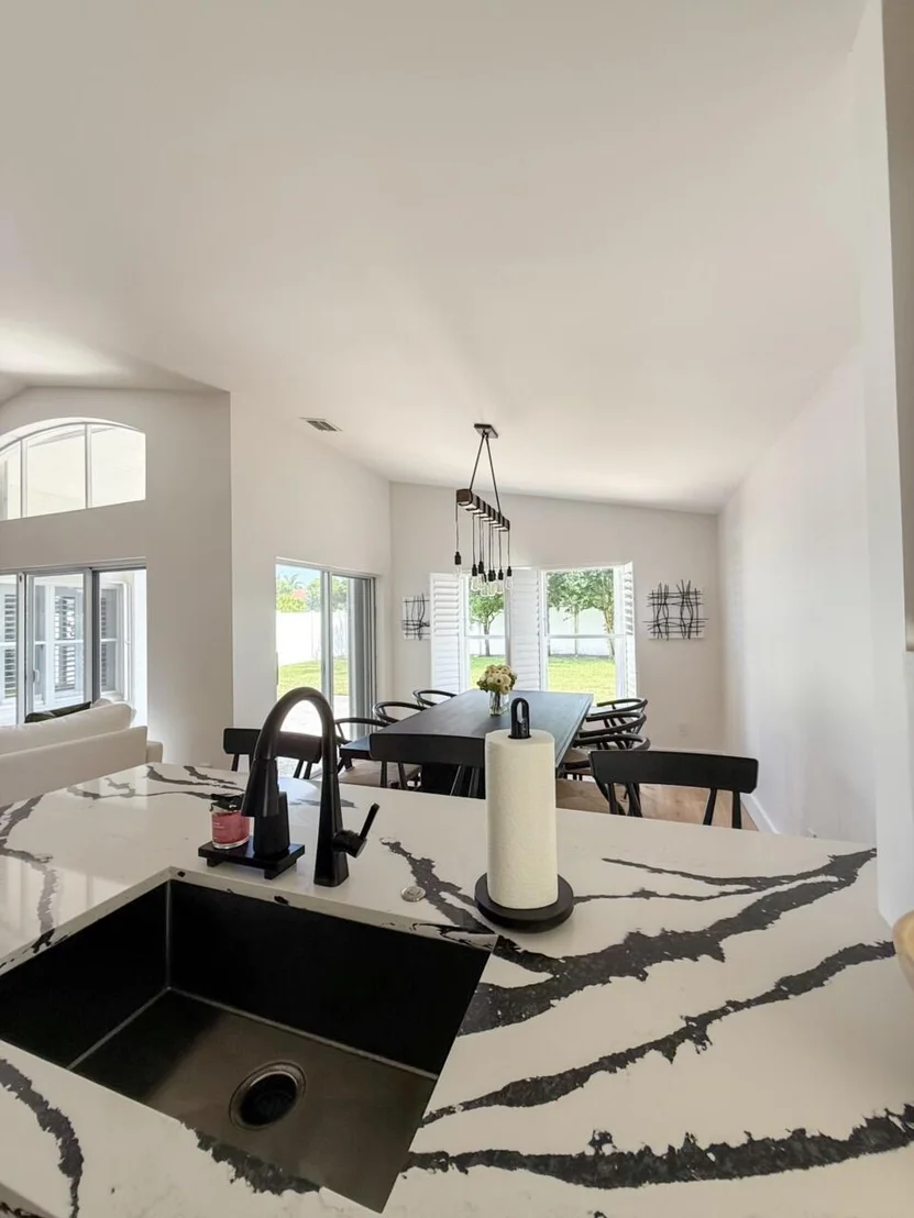 Photo of 7895 Manor Forest Boulevard