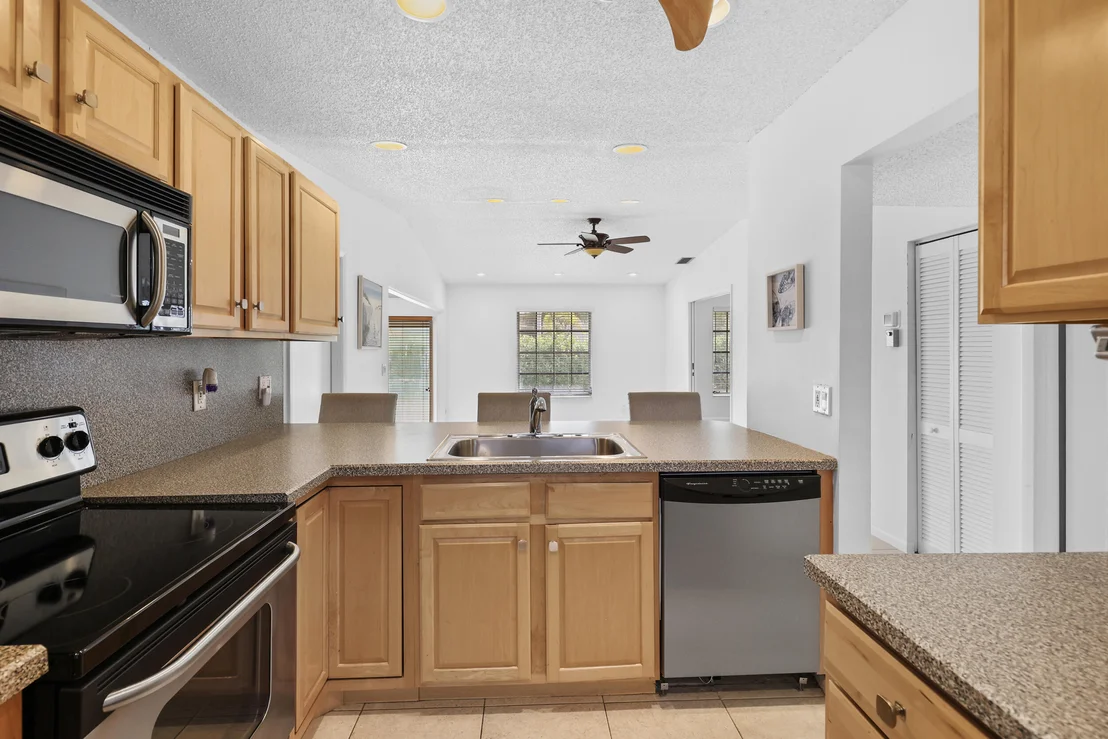 Photo of 16004 Laurel Oak Circle