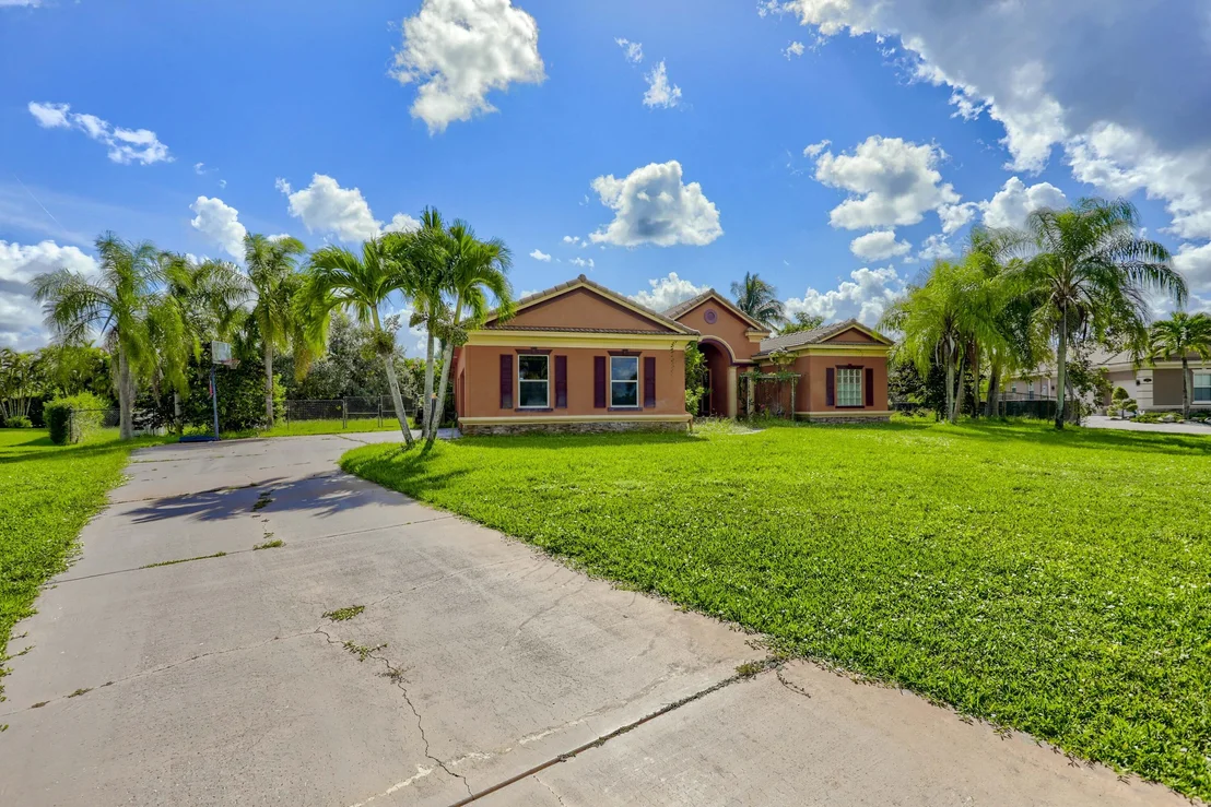 Photo of 4372 Hunting Trail