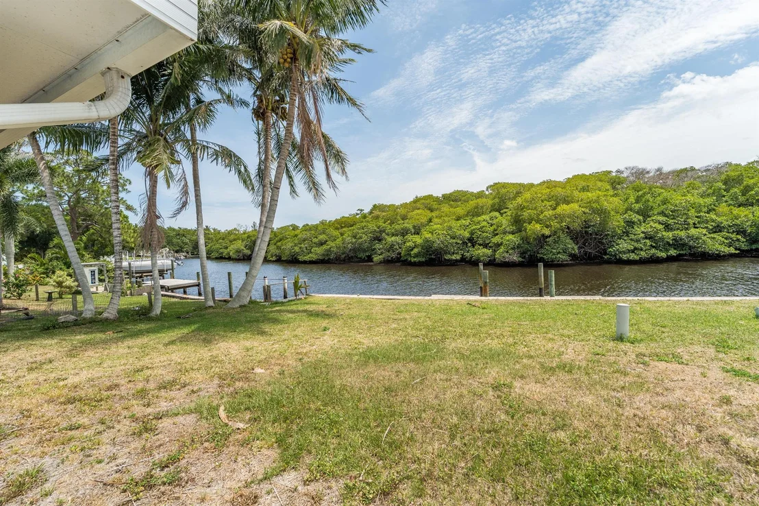 Photo of 1114 Stillwater Drive