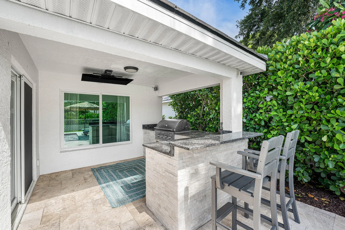 Photo of 583 Canoe Point