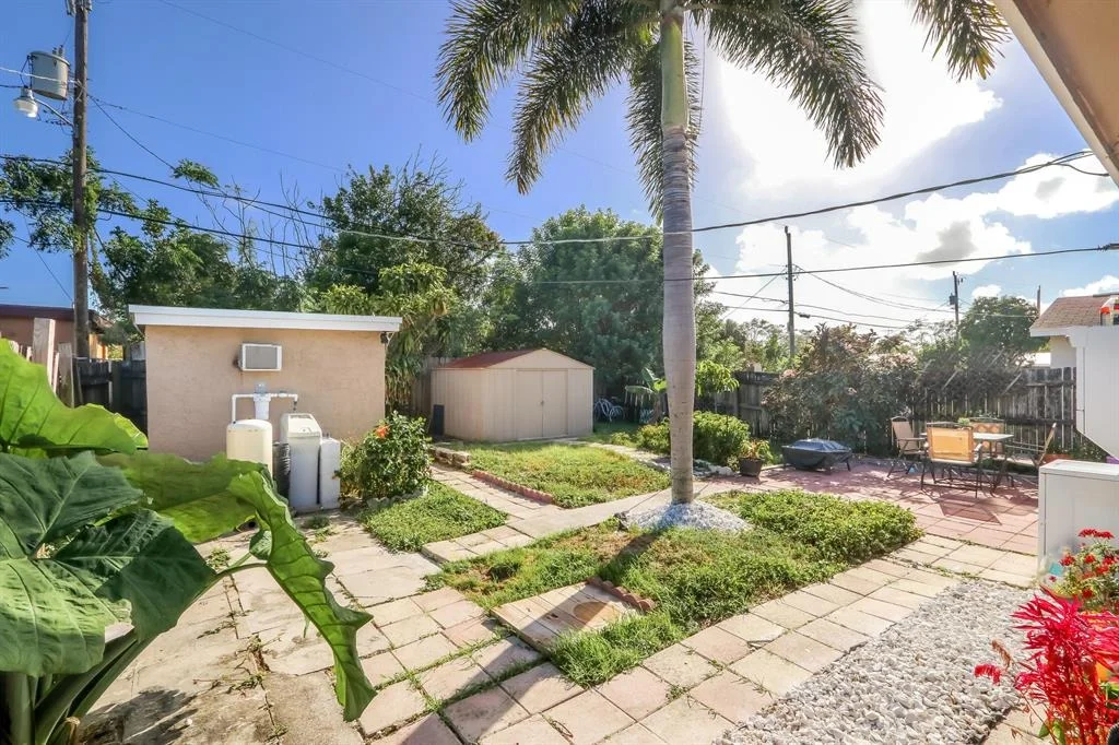 Photo of 1078 Highview Road