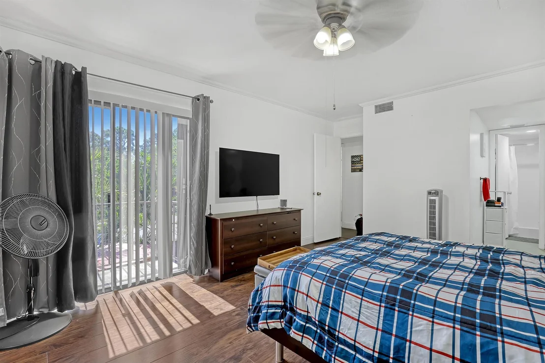 Photo of Unit B at 2197 White Pine Circle