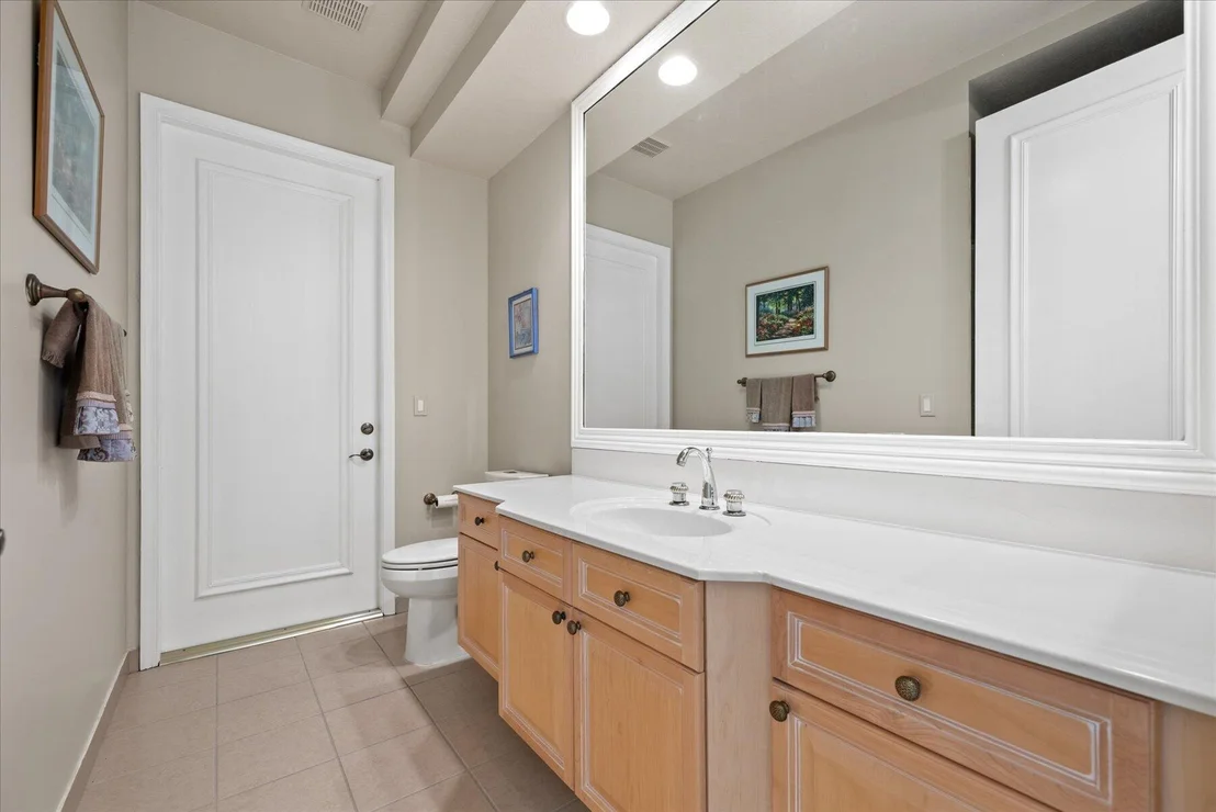 Photo of 10463 Laurel Estates Lane