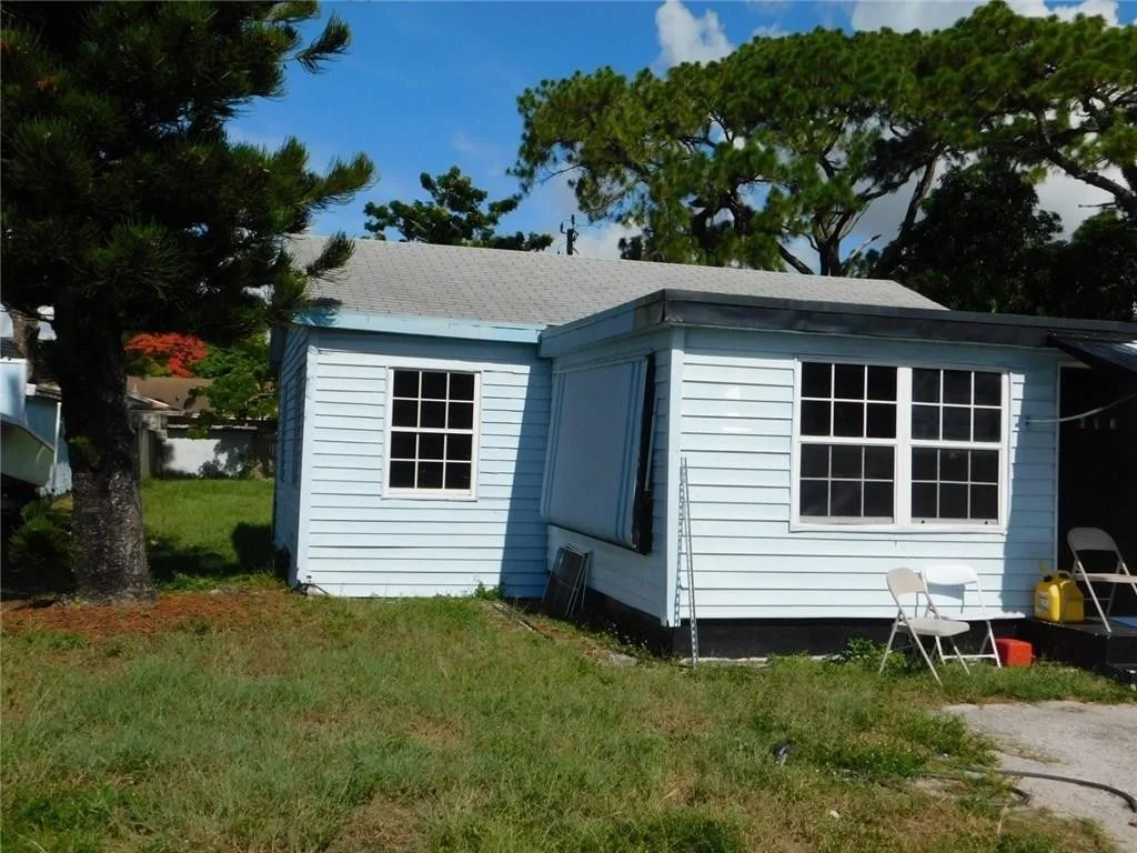 Photo of 913 State Street