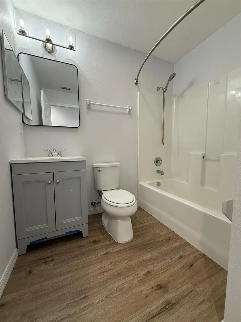 Photo of 622 Orchard Park Drive