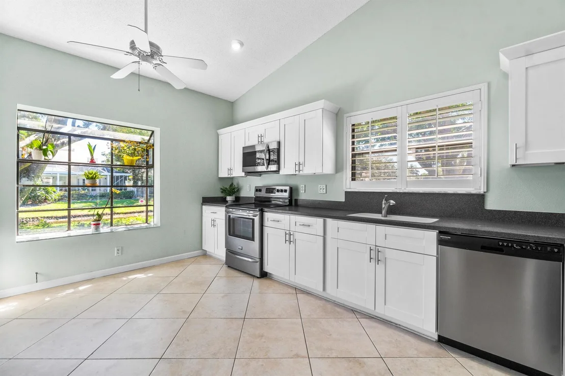 Photo of 900 Windermere Way