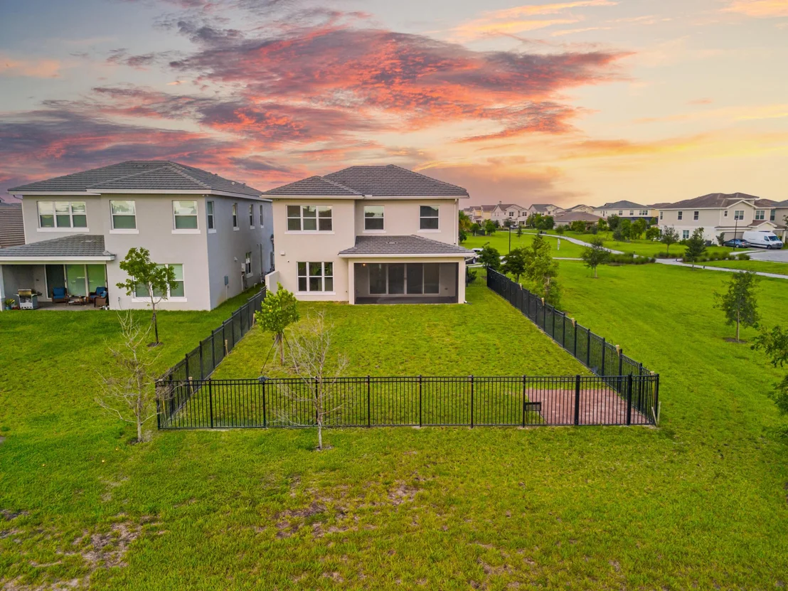 Photo of 1403 Thistle Place