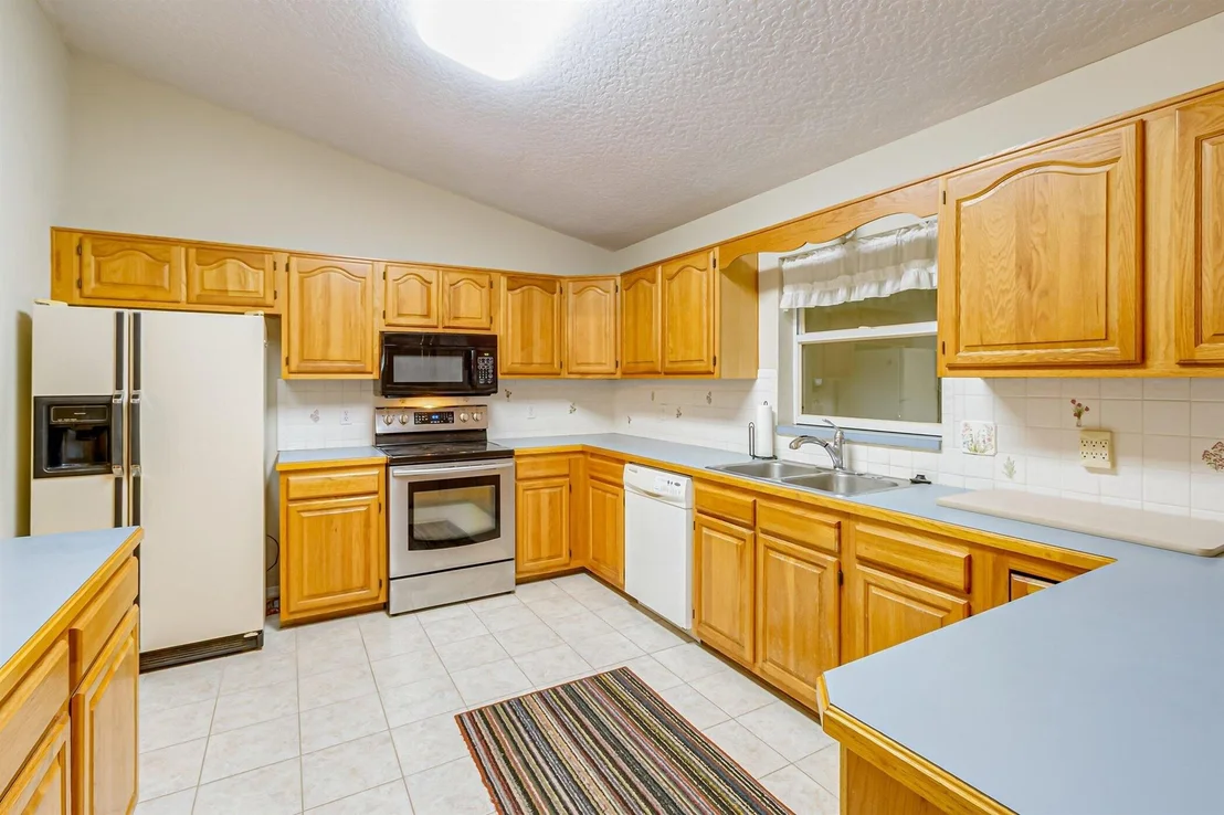 Photo of 680 Helicon Terrace