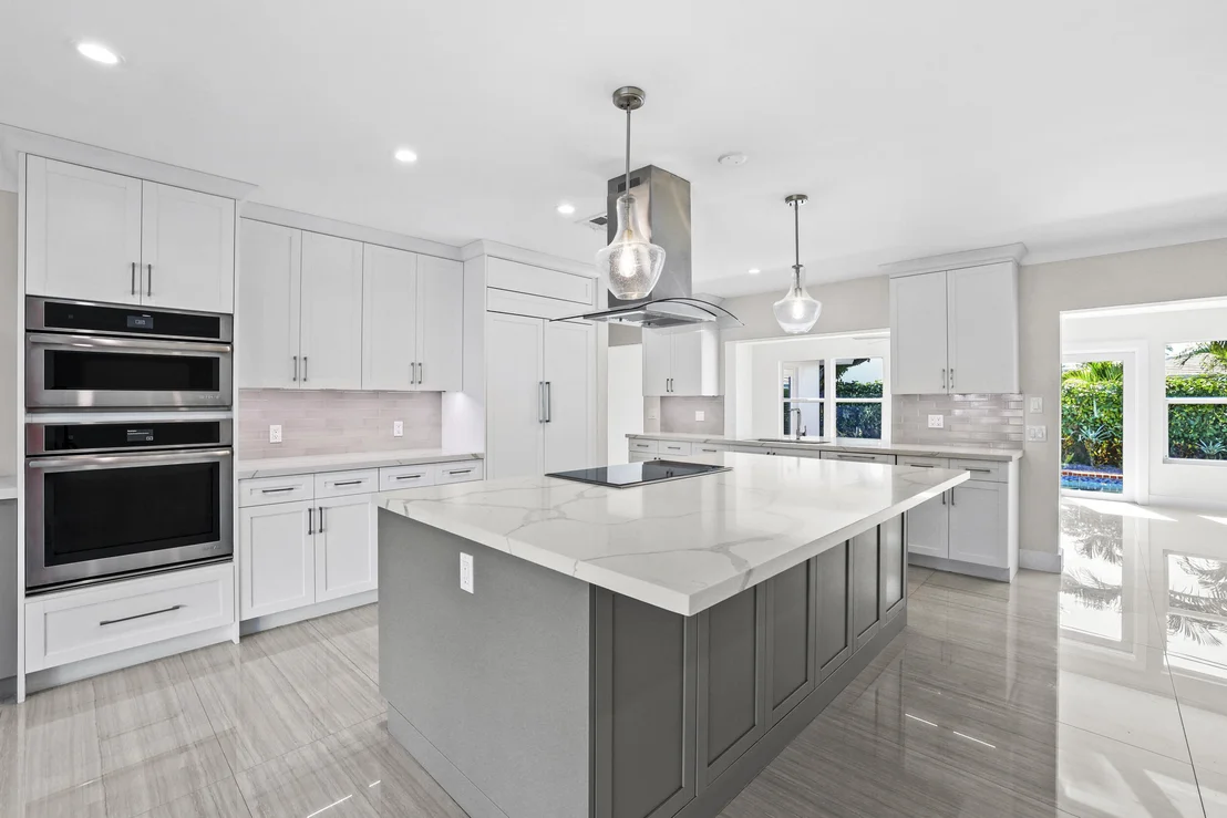 Photo of 4240 NE 22nd Terrace