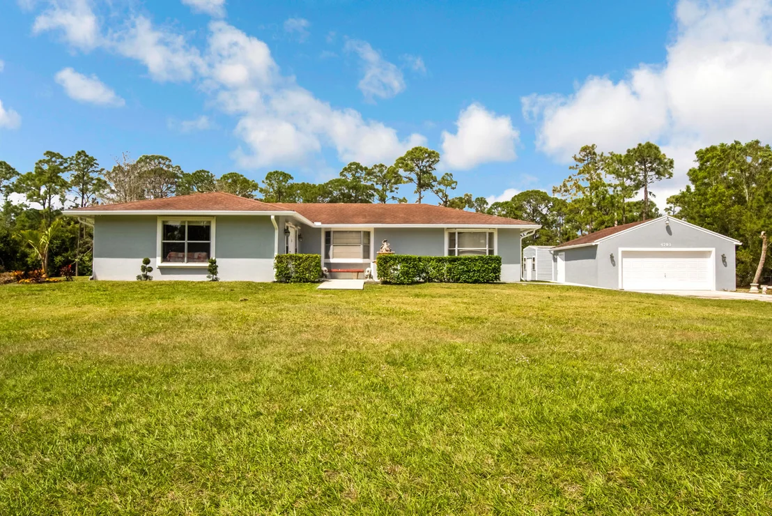 Photo of 4793 Avocado Boulevard