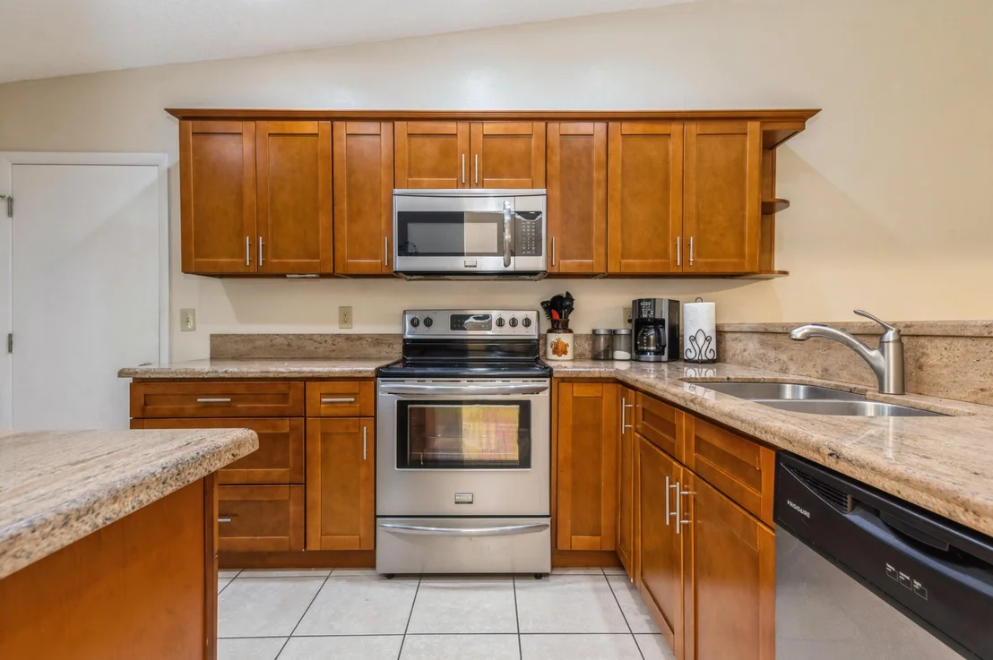 Photo of 15888 Laurel Oak Circle