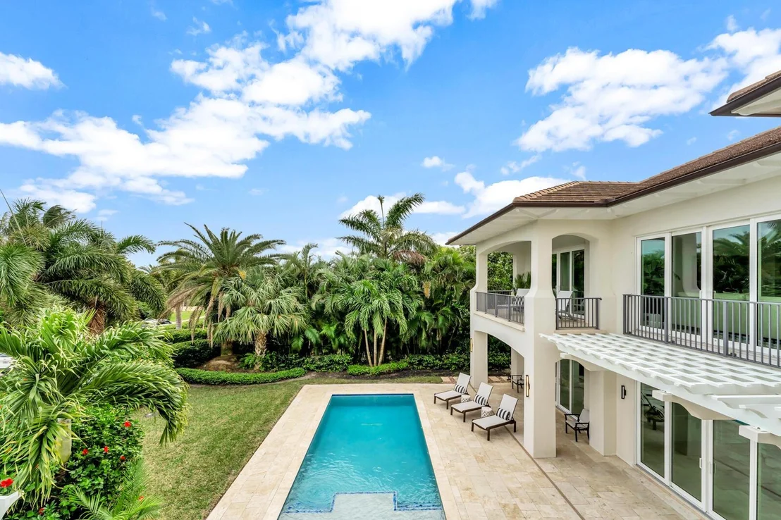 Photo of 195 Ocean Way