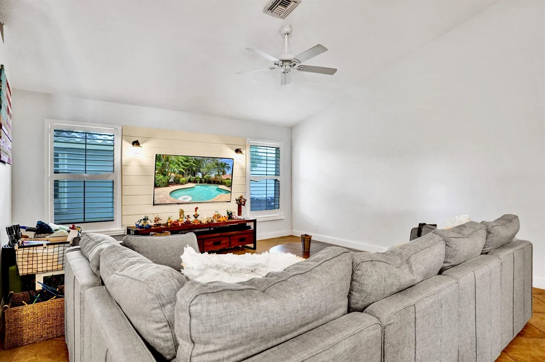 Photo of 7608 Monclair Court