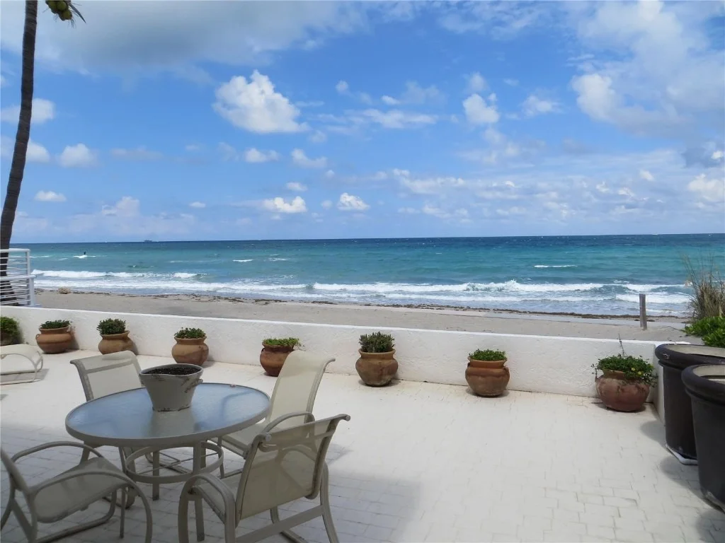 Photo of 5405 N Surf Road