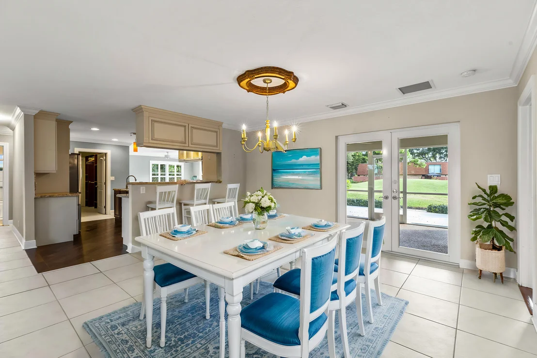 Photo of 3210 Lakeview Drive