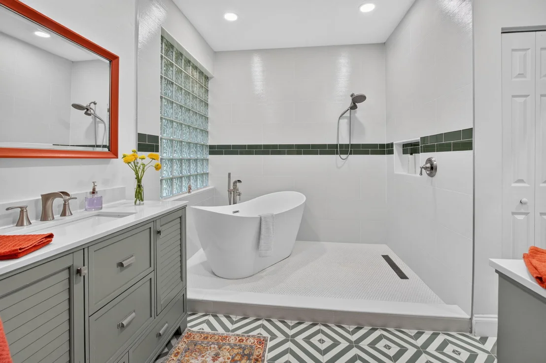 Photo of 9262 Silver Glen Way
