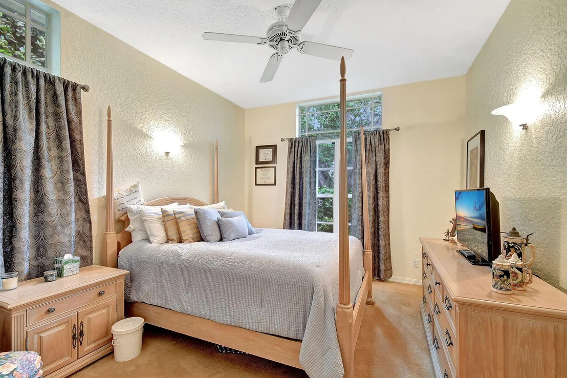 Photo of 2773 Hampton Circle S