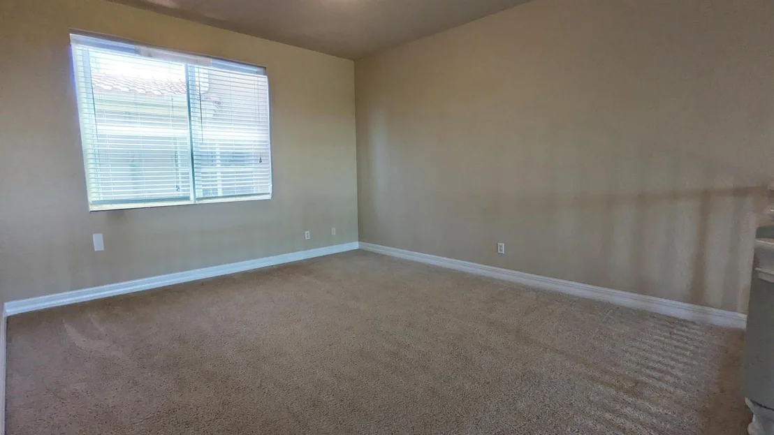 Photo of 5571 57 Way