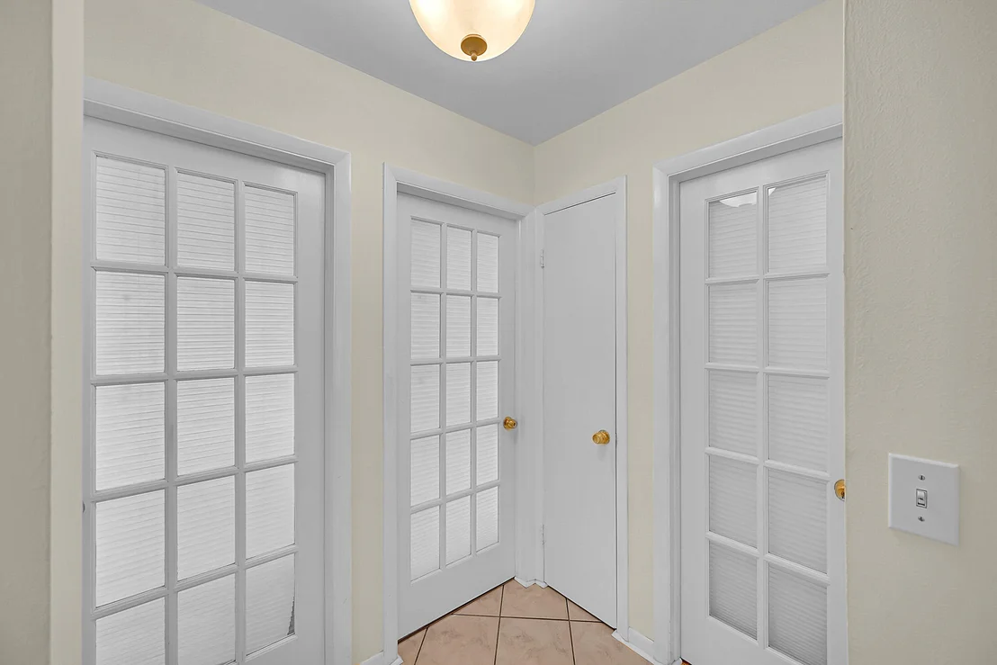 Photo of 15903 Laurel Oak Circle