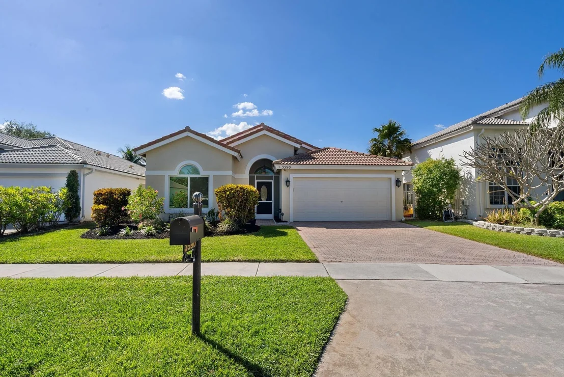 Photo of 3590 Old Lighthouse Circle