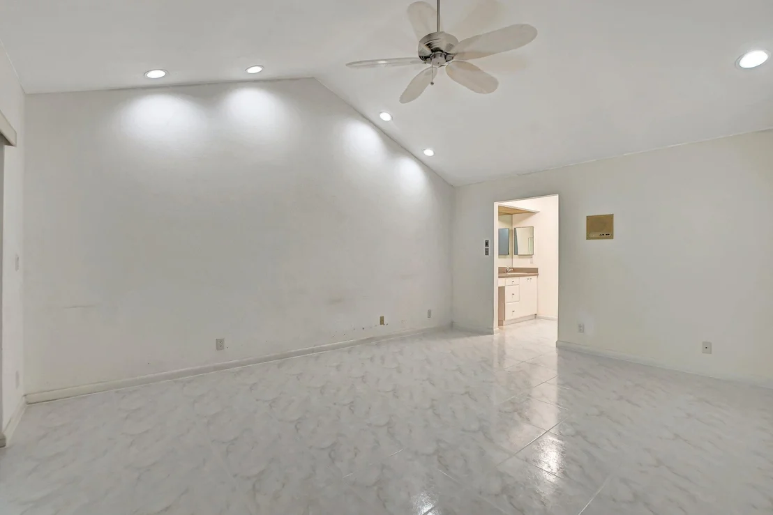 Photo of 8923 Old Pine Road