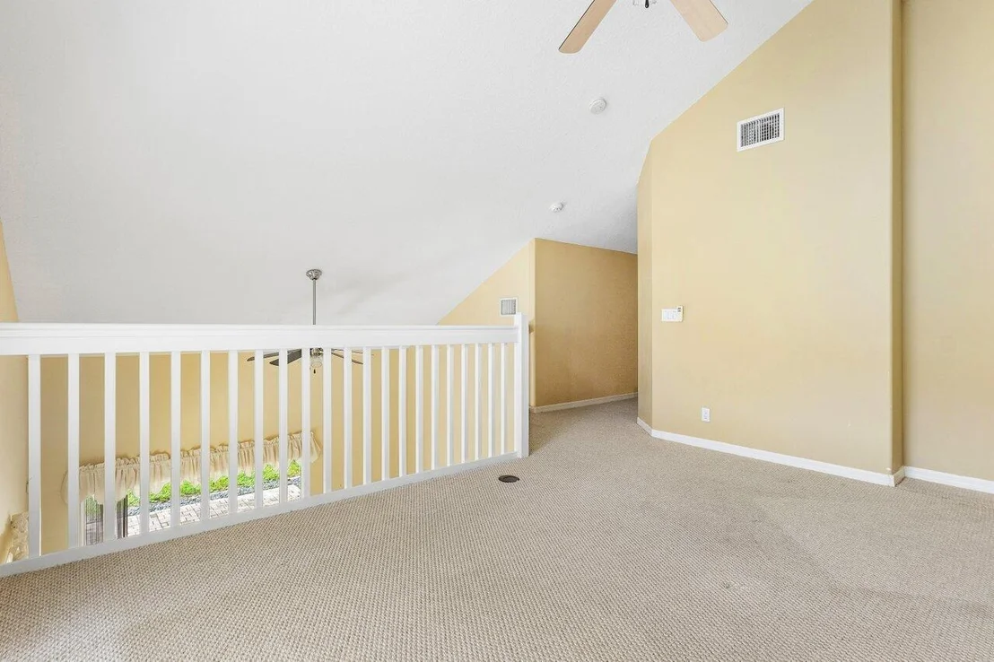 Photo of 542 Canoe Point