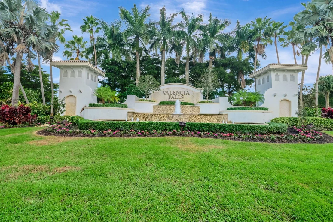 Photo of 7453 Morocca Lake Drive