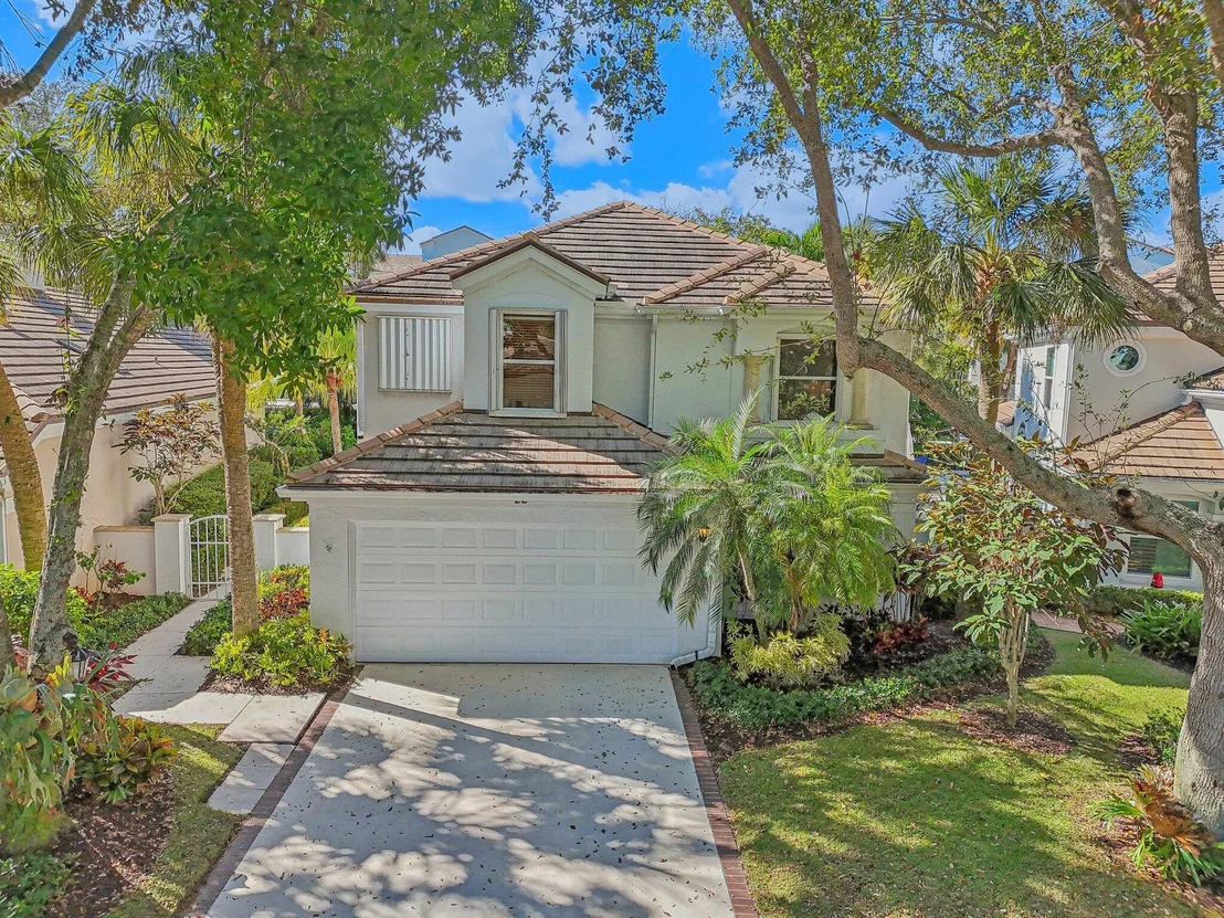 Photo of 22 Grand Bay Circle