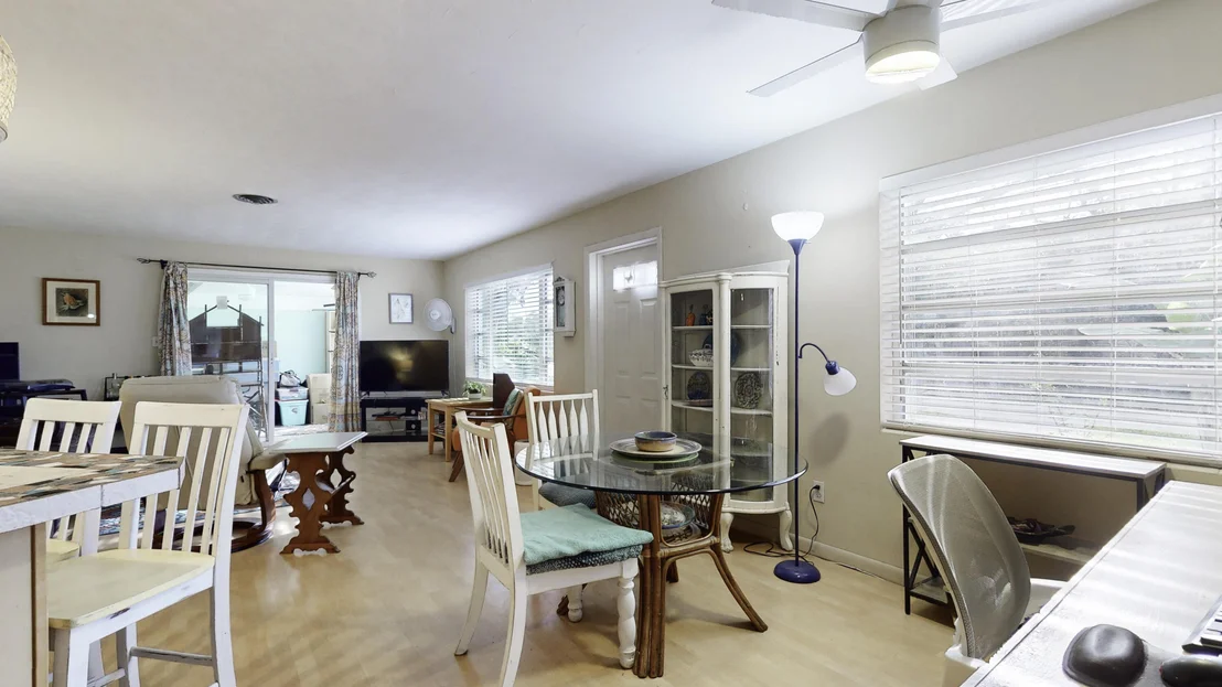 Photo of 3030 Summit Street