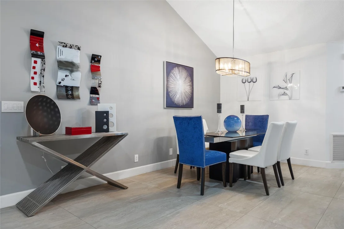 Photo of 5494 Pine Creek