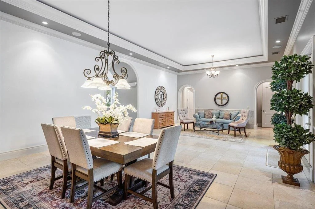 Photo of 804 Marbella Lane E