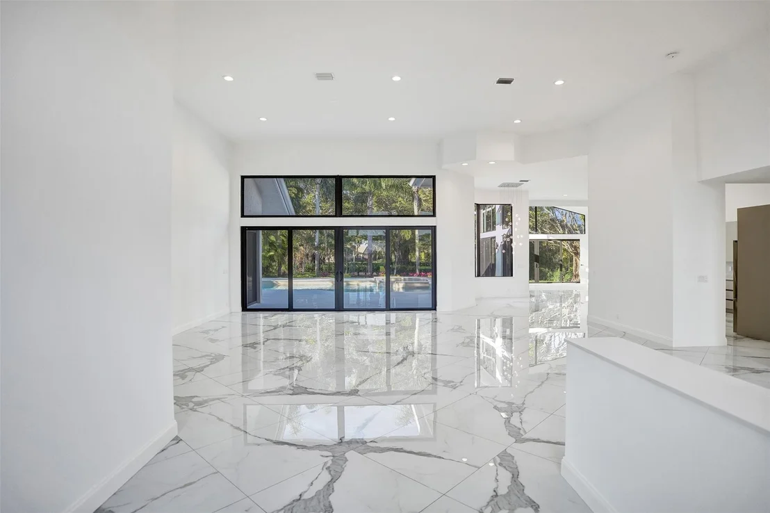 Photo of 4701 Pine Tree Drive