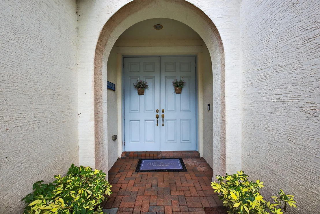 Photo of 9583 Phipps Lane