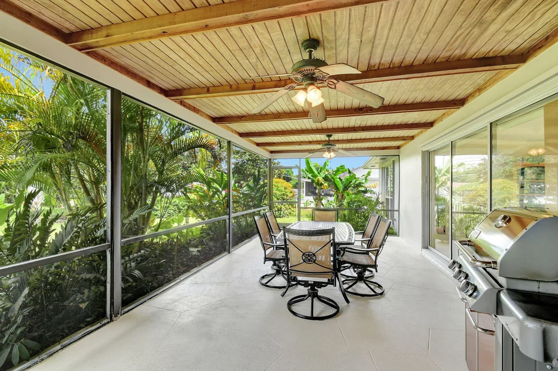 Photo of 8 W Cypress Road